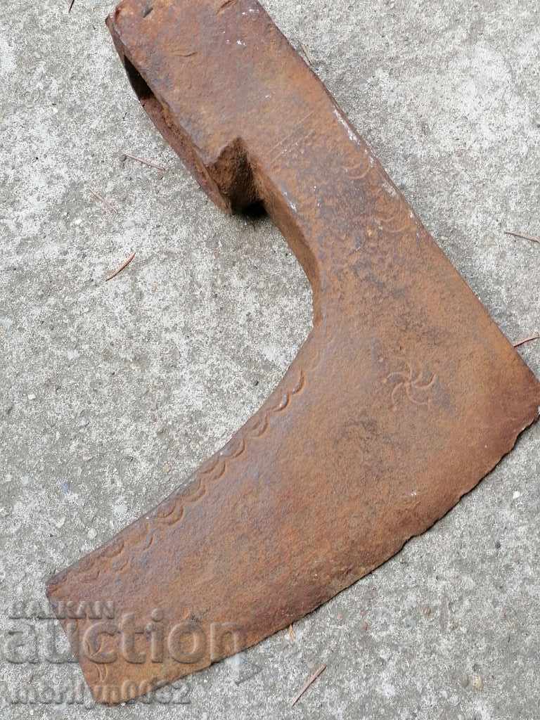Old ax with engraved ax tool wrought iron with price 69.00 BGN | € 35.28 Old ax with engraved ax tool wrought iron with price 69.00 BGN | € 35.28