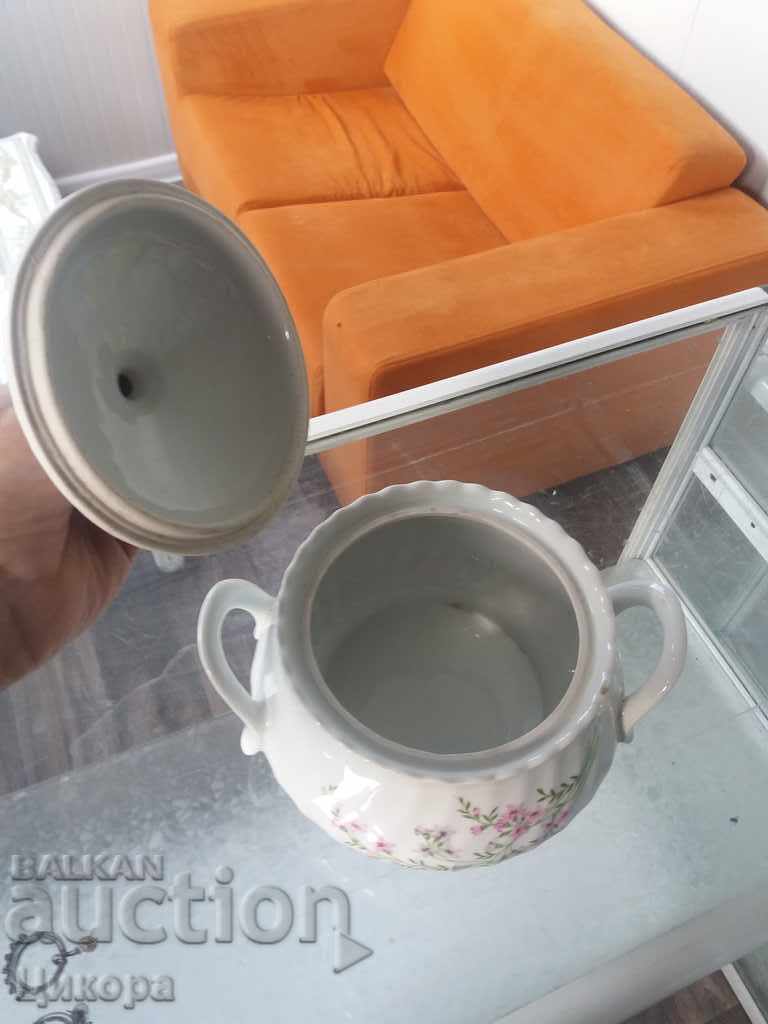 BULGARIAN PORCELAIN SOUP PORCELAIN SERVICE with price 50.00 BGN | € 25.56 BULGARIAN PORCELAIN SOUP PORCELAIN SERVICE with price 50.00 BGN | € 25.56