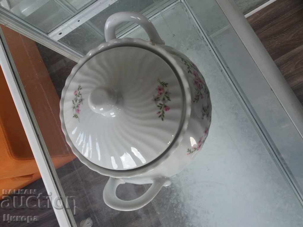 Auction BULGARIAN PORCELAIN SOUP PORCELAIN SERVICE Auction BULGARIAN PORCELAIN SOUP PORCELAIN SERVICE