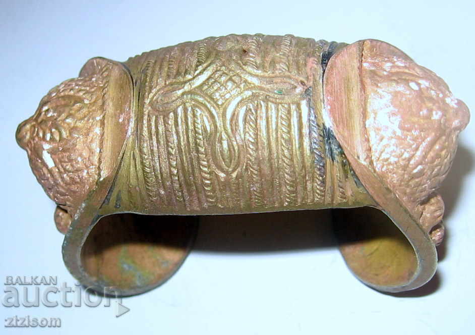 Renaissance bracelet type slingshot, jewelry, jewel, charm, costume - 6 Renaissance bracelet type slingshot, jewelry, jewel, charm, costume - 6