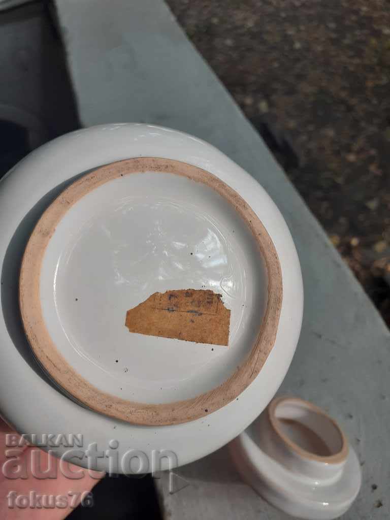 Παράδοση Υπέροχη κανάτα παλαιάς βουλγάρικης πορσελάνης με σφραγίδα Παράδοση Υπέροχη κανάτα παλαιάς βουλγάρικης πορσελάνης με σφραγίδα