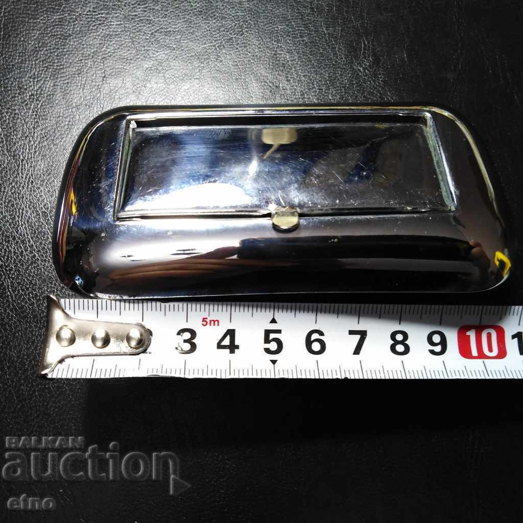 SCRUMIERĂ NICHELTĂ PENTRU MAȘINĂ RETRO „VARSOVIA” cu preț 30.00 BGN | € 15.34 SCRUMIERĂ NICHELTĂ PENTRU MAȘINĂ RETRO „VARSOVIA” cu preț 30.00 BGN | € 15.34