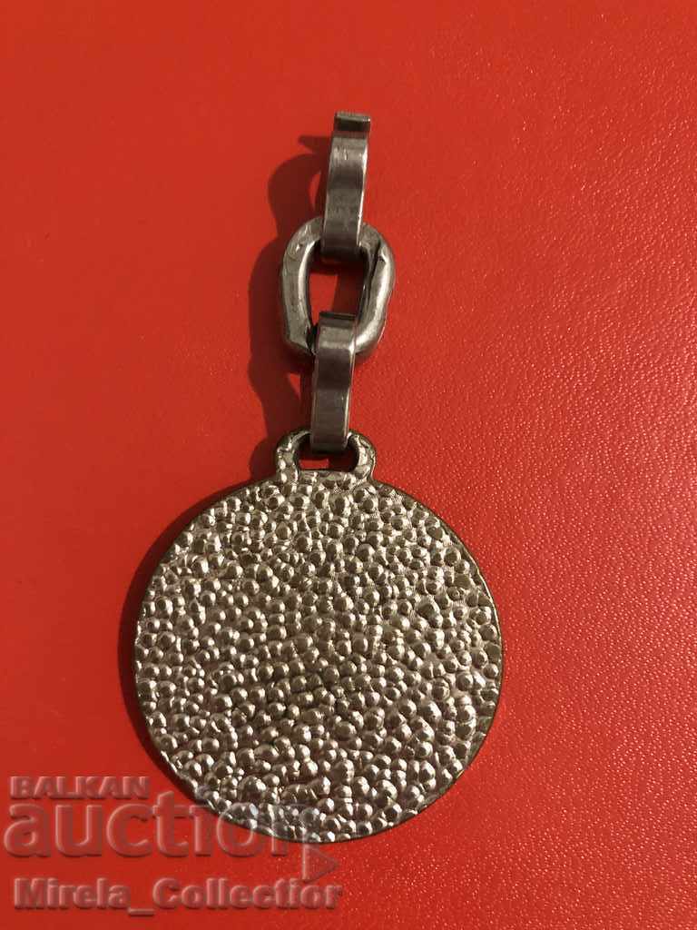 Old retro keychain Mercedes Mercedes with price 8.00 BGN | € 4.09 Old retro keychain Mercedes Mercedes with price 8.00 BGN | € 4.09