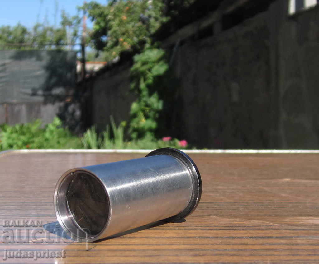 Delivery of A 6.3 x eyepiece lens for a microscope Delivery of A 6.3 x eyepiece lens for a microscope