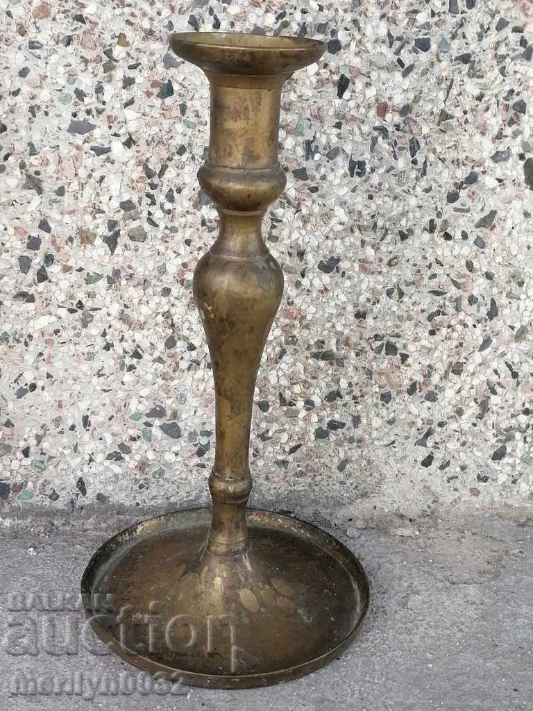 Възрожденски бронзов свещник свещ с цена 45.00 лв. | € 23.01 Възрожденски бронзов свещник свещ с цена 45.00 лв. | € 23.01
