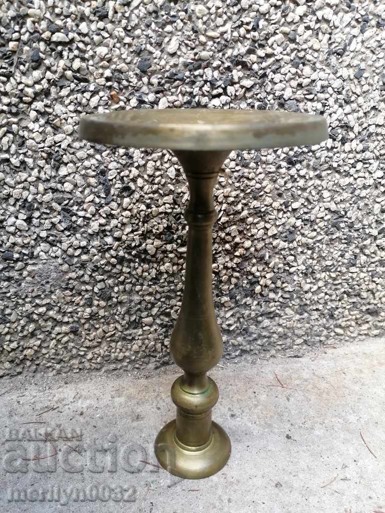 Renaissance bronze candlestick candle with price 45.00 BGN | € 23.01 Renaissance bronze candlestick candle with price 45.00 BGN | € 23.01