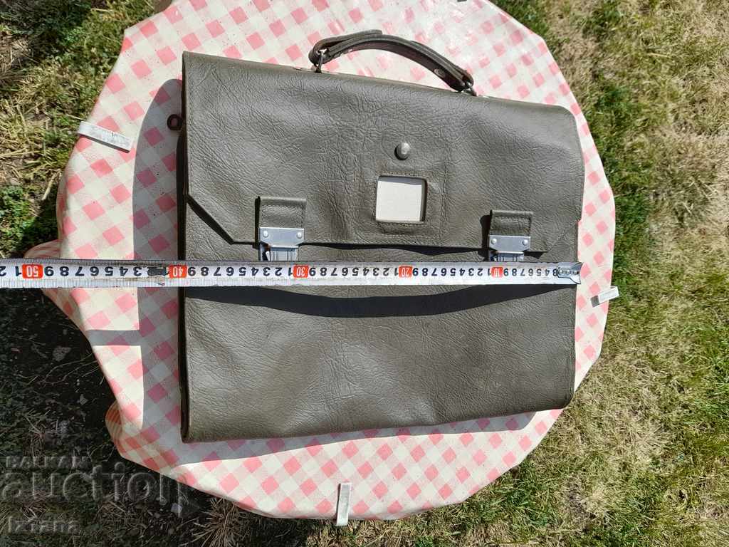 Auction An old military bag Auction An old military bag