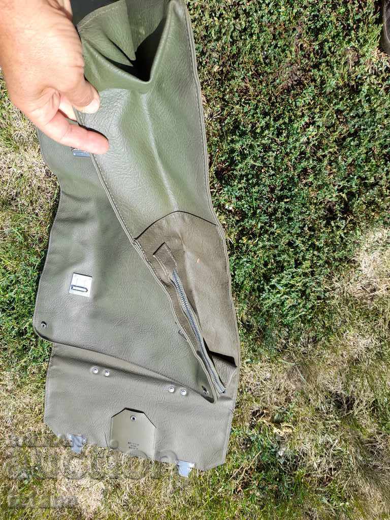 An old military bag - 6 An old military bag - 6