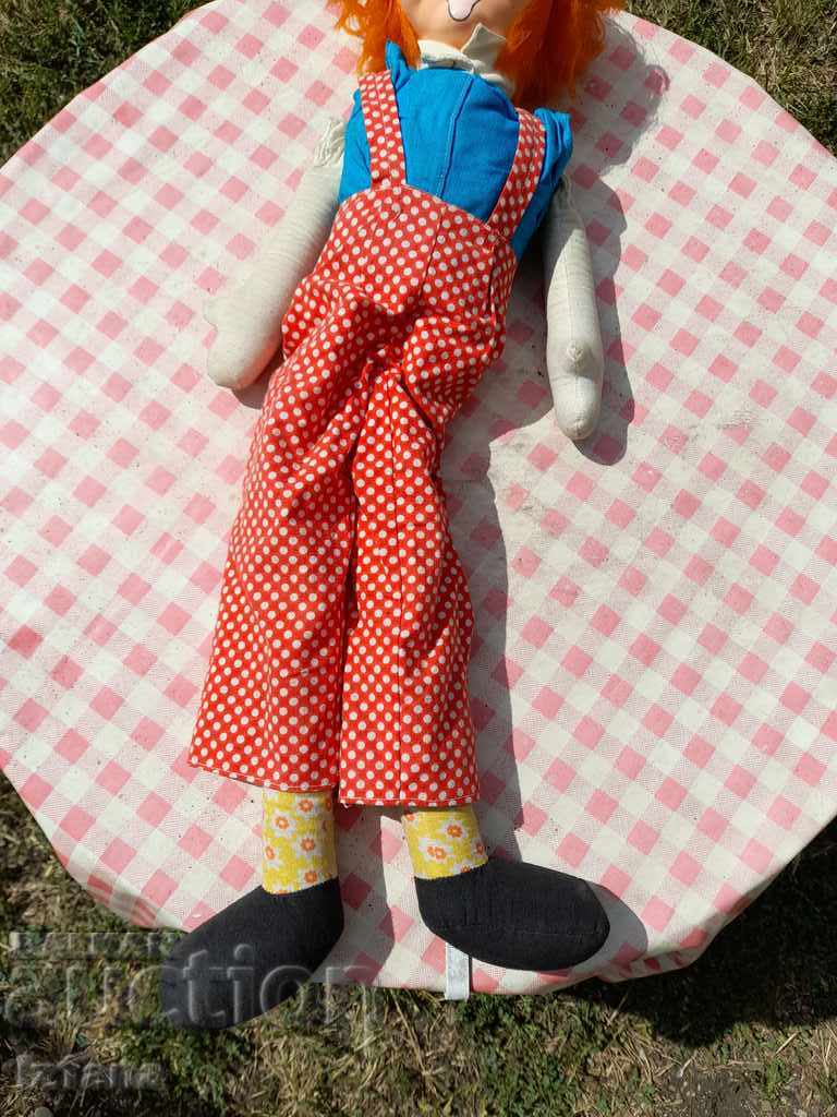 Delivery of Old doll, clown Delivery of Old doll, clown