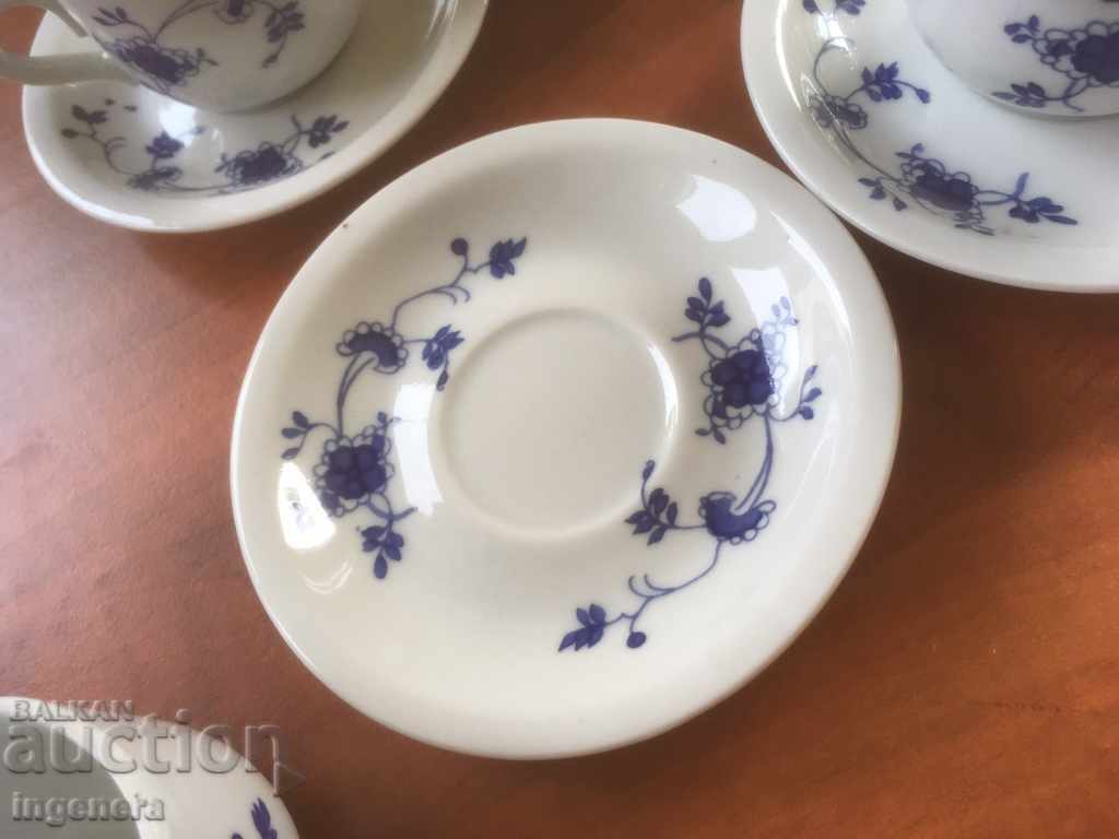 SET DE PLACE DE PORȚELANĂ PENTRU CAFE-BULGARIA-4 BUC cu preț 22.00 BGN | € 11.25