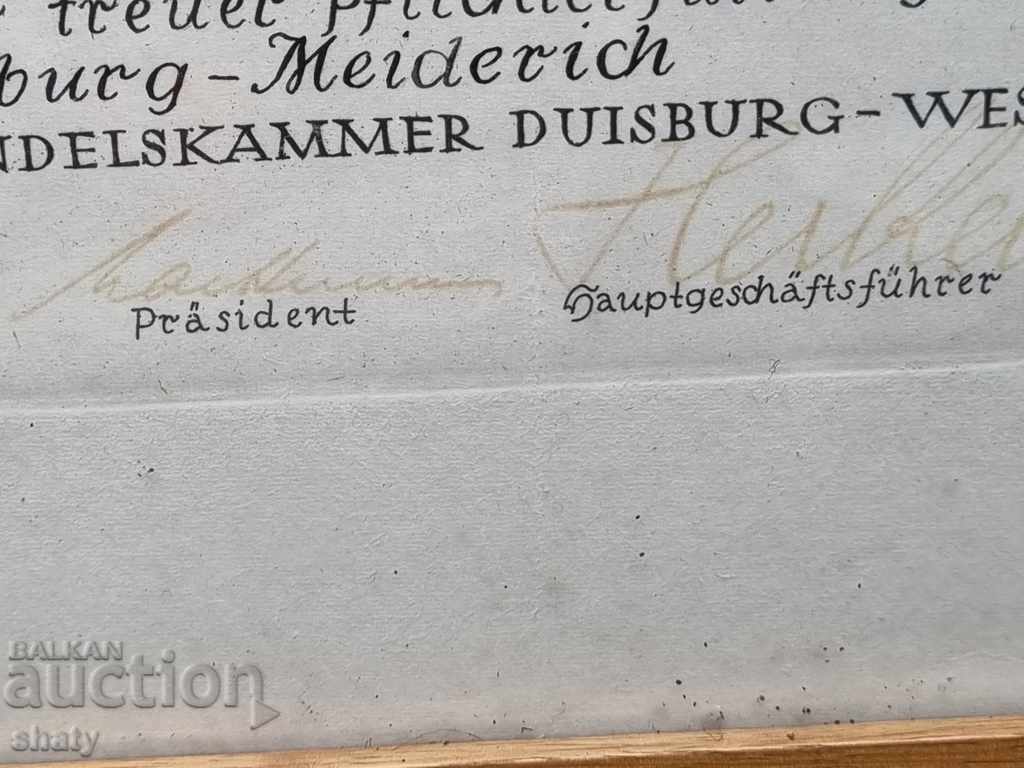 Delivery of An old interesting picture.