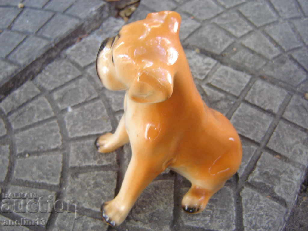 Auction STAR PORCELAIN DOG Auction STAR PORCELAIN DOG