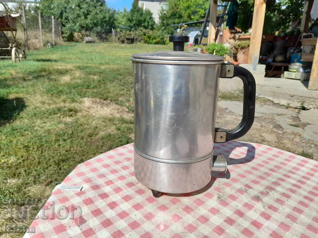Old aluminum electric kettle with price 55.00 BGN | € 28.12 Old aluminum electric kettle with price 55.00 BGN | € 28.12