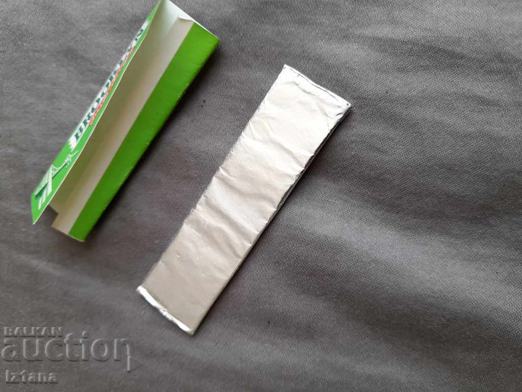 Delivery of Old Brooklyn gum Delivery of Old Brooklyn gum