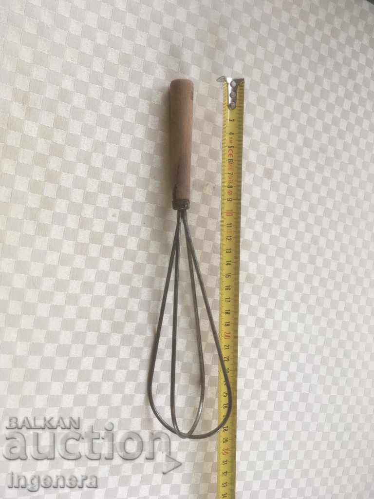 MIXER HAND MIXER METAL AND WOOD with price 4.00 BGN | € 2.05 MIXER HAND MIXER METAL AND WOOD with price 4.00 BGN | € 2.05