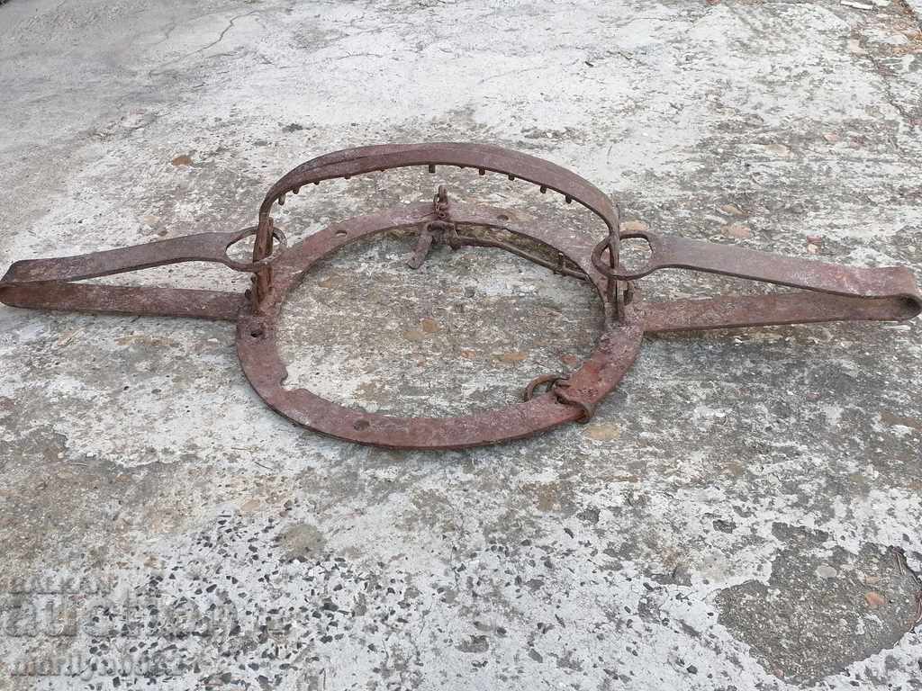 Old hand forged trap spikes wrought iron LARGE 1 meter with price 83.00 BGN | € 42.44 Old hand forged trap spikes wrought iron LARGE 1 meter with price 83.00 BGN | € 42.44