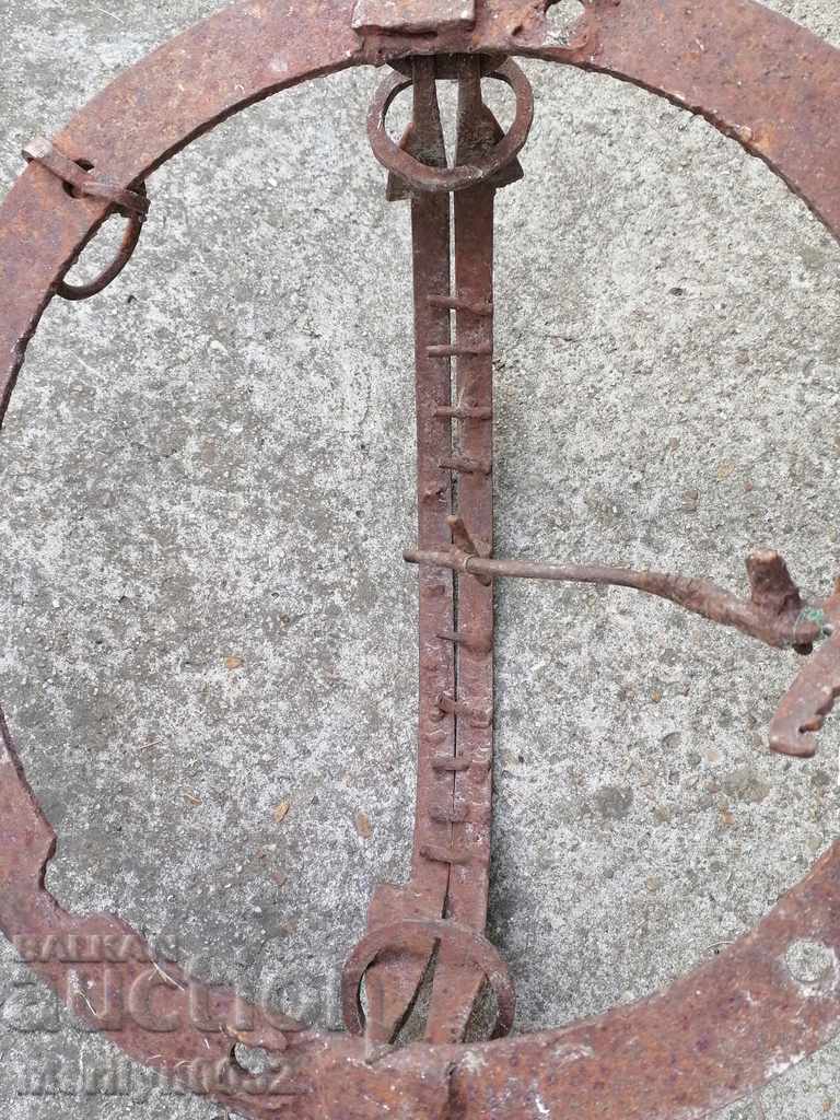 Auction Old hand forged trap spikes wrought iron LARGE 1 meter Auction Old hand forged trap spikes wrought iron LARGE 1 meter