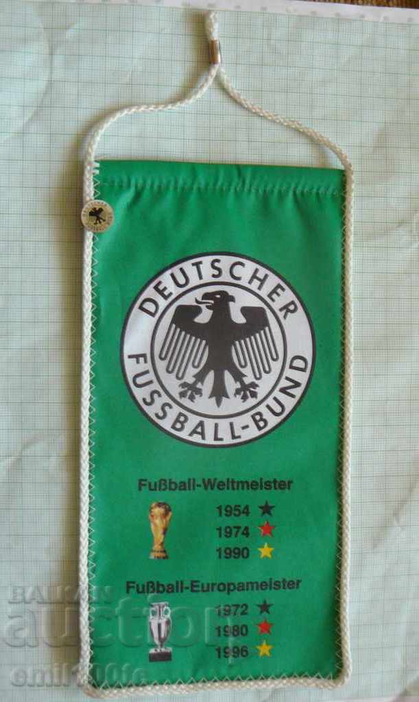 Steag și insignă - Federația de fotbal DFB din Germania