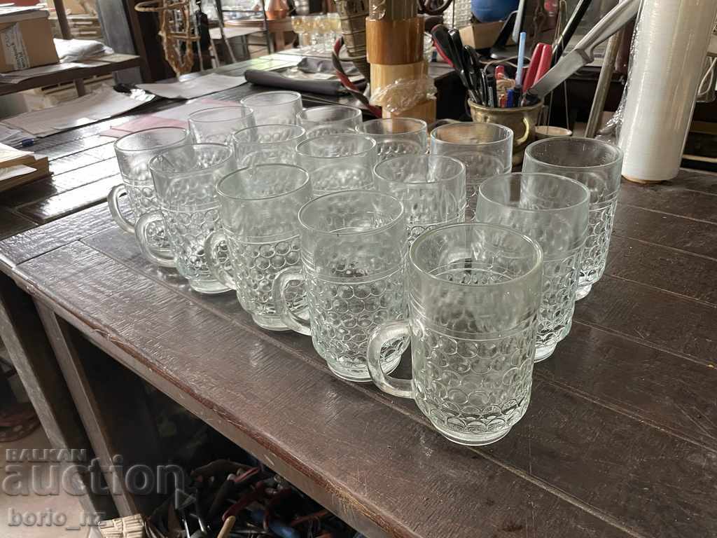 Auction 10645. SERVICE 15 LARGE BEER GLASSES SOLID GLASS Auction 10645. SERVICE 15 LARGE BEER GLASSES SOLID GLASS