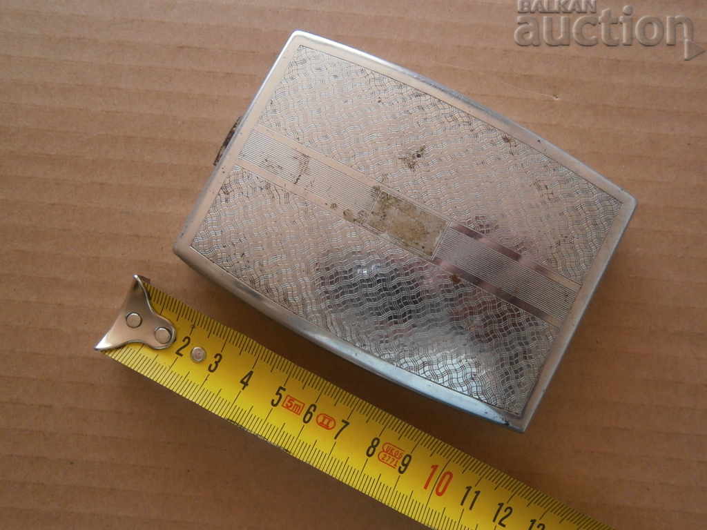 Delivery of old cigarette case Delivery of old cigarette case