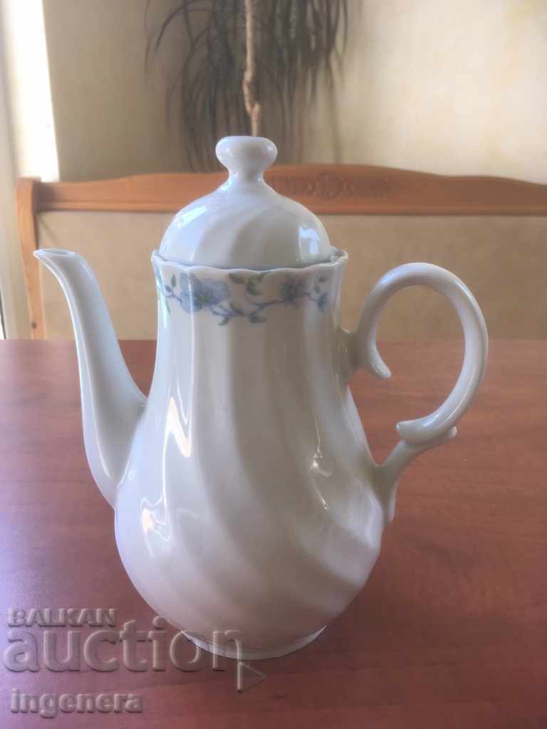 PORCELAIN PITCHER BULGARIA BEAUTIFUL WITHOUT DEFECTS