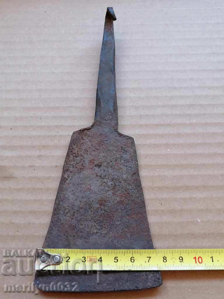 Delivery of Old forged scabbard, hoe, gingerbread, gingerbread Delivery of Old forged scabbard, hoe, gingerbread, gingerbread