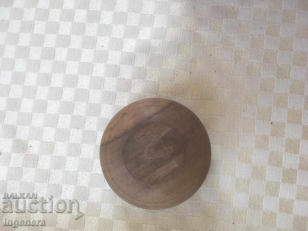 Auction SUNNY ANCIENT WOOD TURNED Auction SUNNY ANCIENT WOOD TURNED