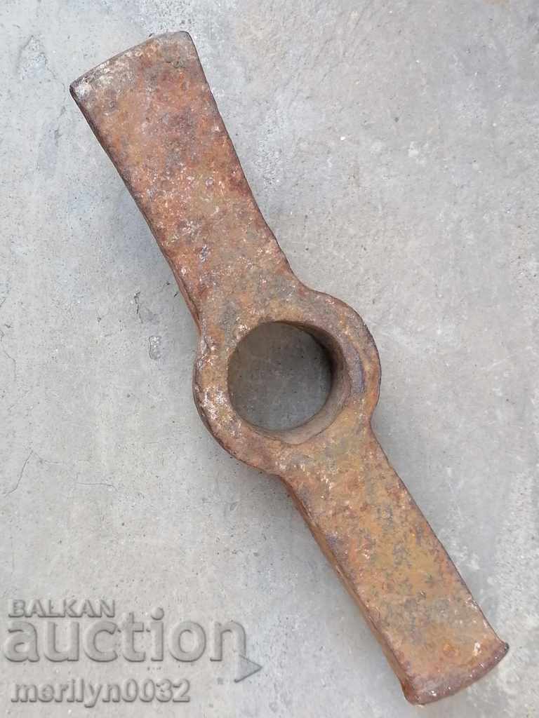 Old carpenter's hammer, tool, pickaxe with price 36.00 BGN | € 18.41 Old carpenter's hammer, tool, pickaxe with price 36.00 BGN | € 18.41