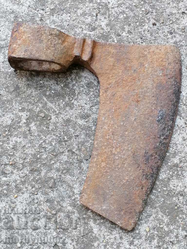 Old ax, curved toothed saber hat without gland