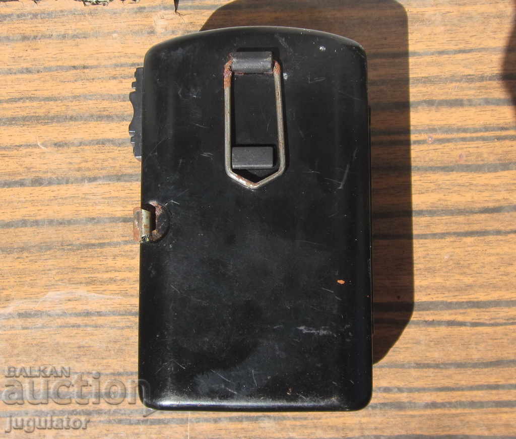 Auction  old metal flashlight lantern