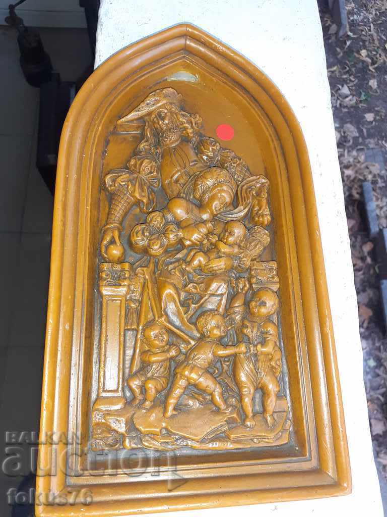 Delivery of Embossed wax wall panel Delivery of Embossed wax wall panel