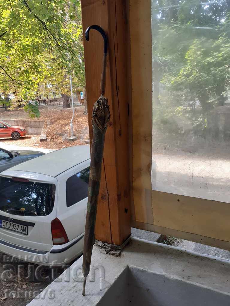 Delivery of Old antique umbrella umbrella Delivery of Old antique umbrella umbrella