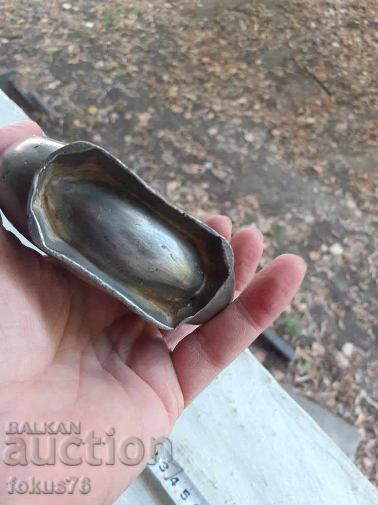 Un vechi Revival haidouk păun de staniu de plumb - 6