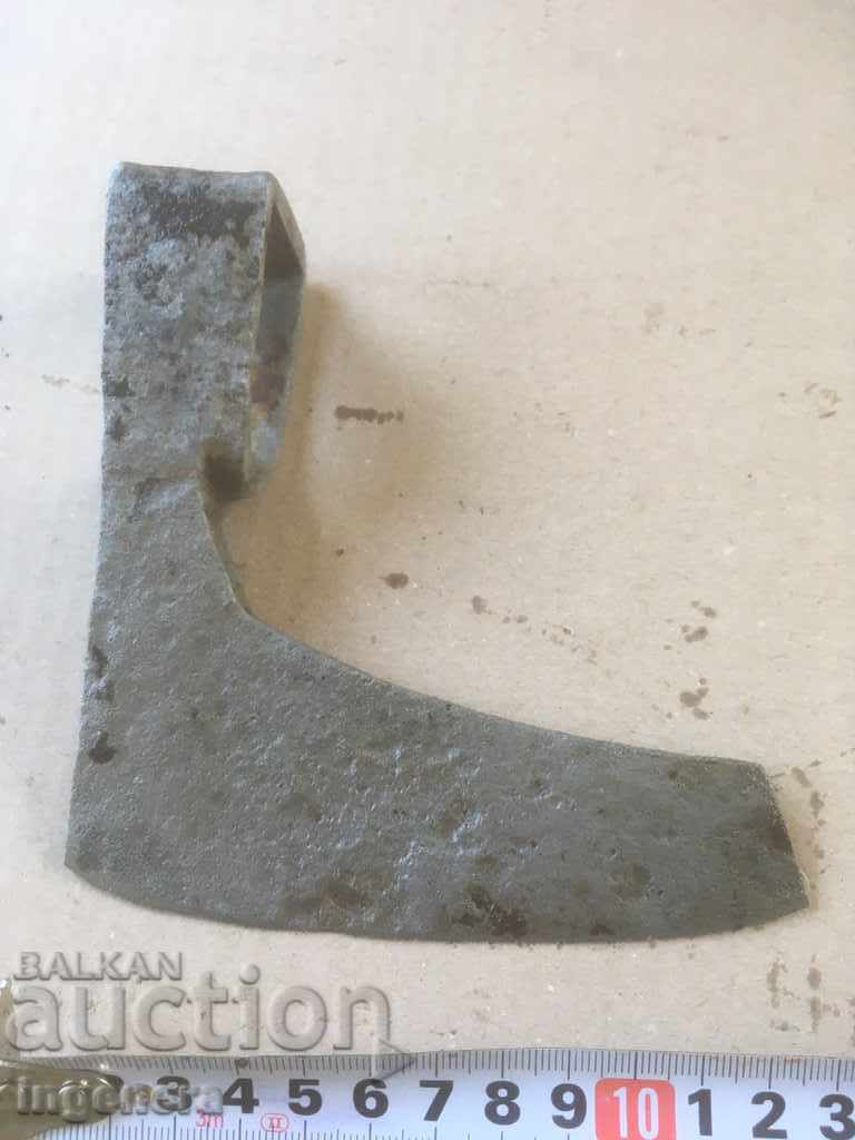 AX AX AX A OLD FORGED TOOL - 6 AX AX AX A OLD FORGED TOOL - 6