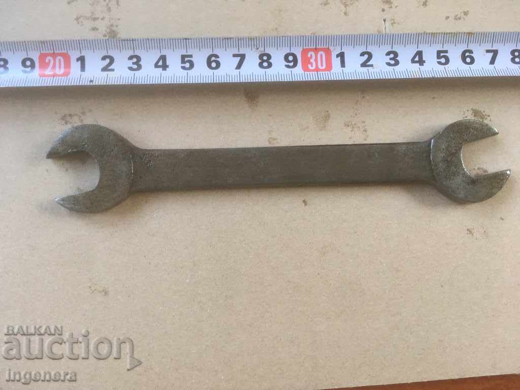 Delivery of BRAND WRENCH BRAND TOOL-
