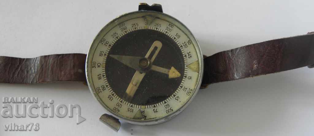 Auction Old army compass number 4 Auction Old army compass number 4
