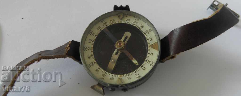 Auction  Old army compass number 5