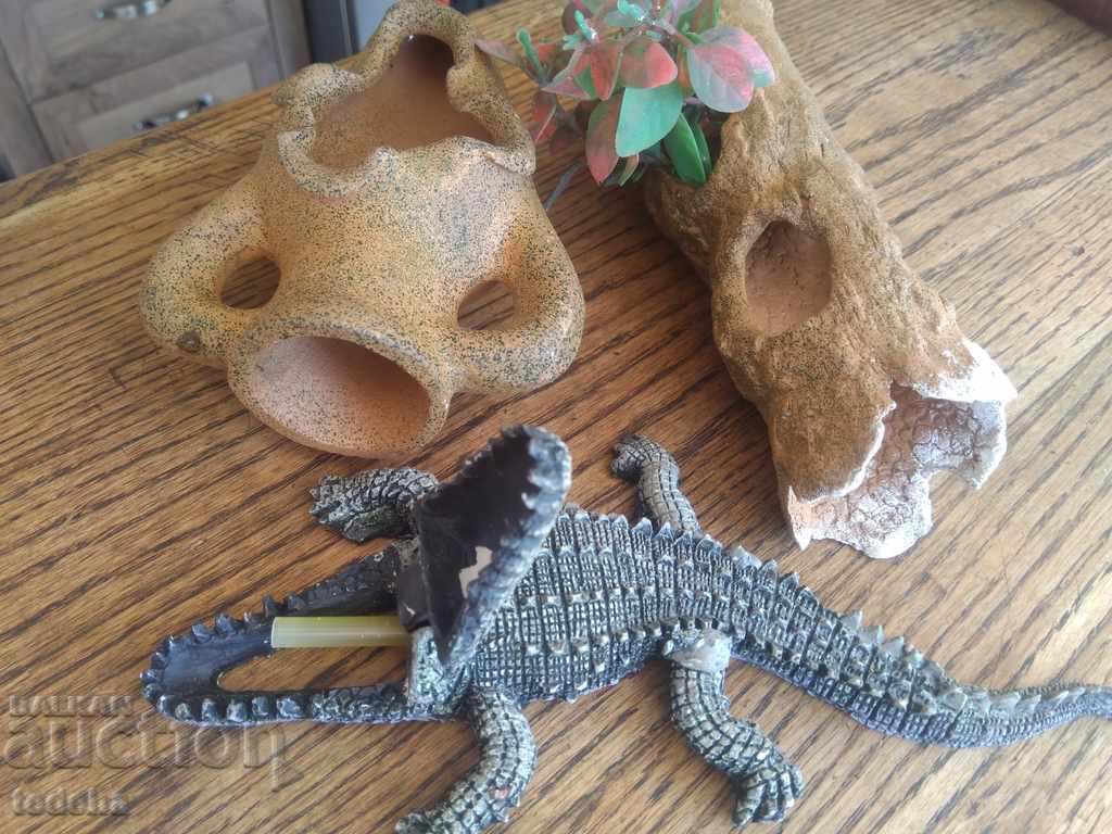 ACCESORII AQUARIUM cu preț 15.00 BGN | € 7.67