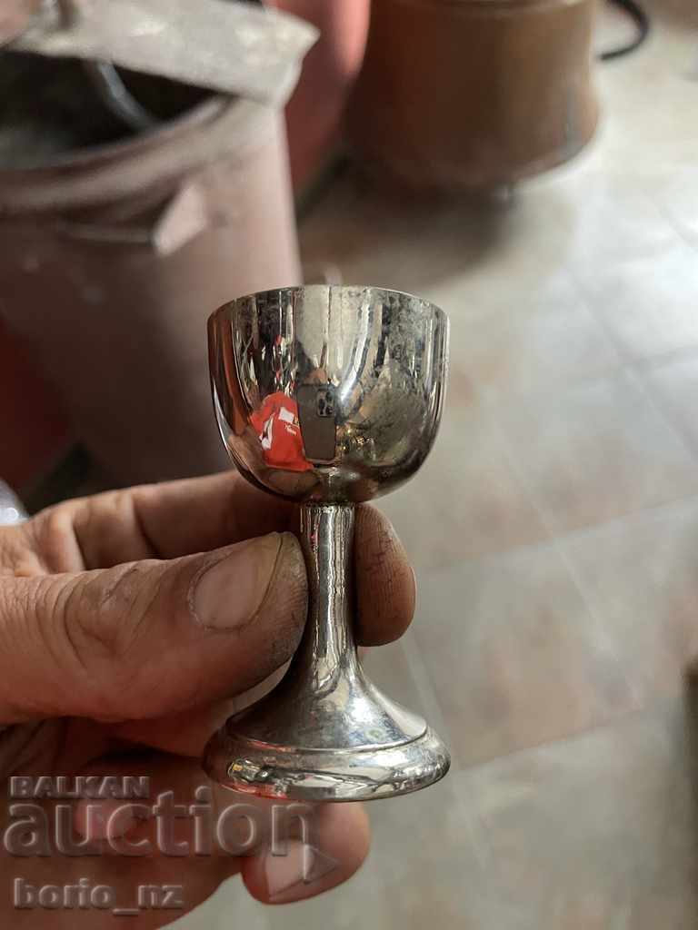 Delivery of 10656. METAL CUP SERVICE