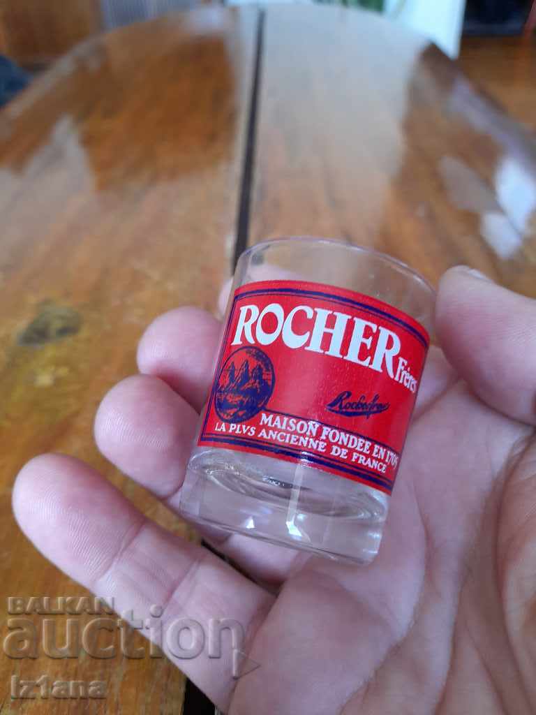 Licitație Cupa veche, ceașca Rocher Licitație Cupa veche, ceașca Rocher