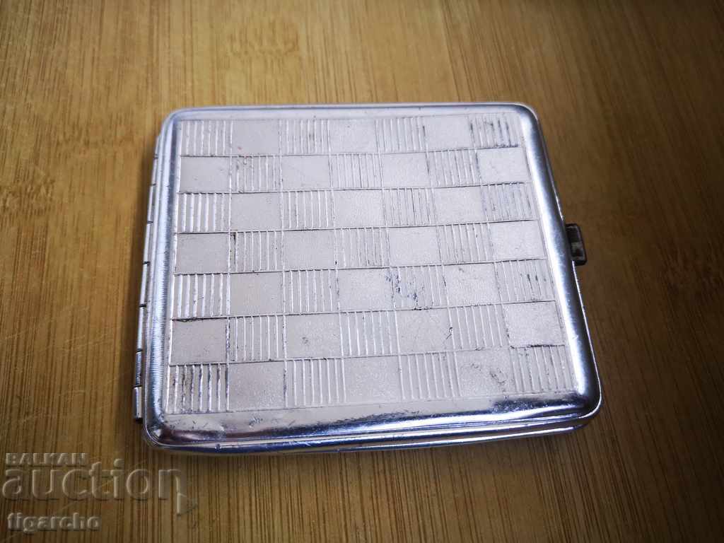 Delivery of Old Russian cigarette case Delivery of Old Russian cigarette case