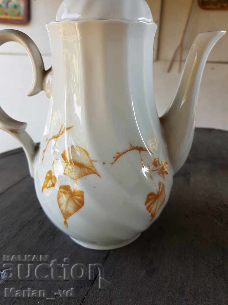 Βουλγαρική παλιά κανάτα από πορσελάνη με τιμή 30.00 BGN | € 15.34 Βουλγαρική παλιά κανάτα από πορσελάνη με τιμή 30.00 BGN | € 15.34