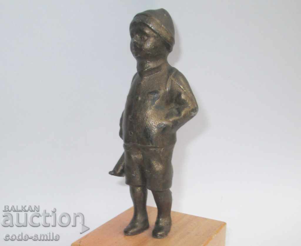 Стара метална фигура статуетка Момче Ловец с пушка - 7 Стара метална фигура статуетка Момче Ловец с пушка - 7