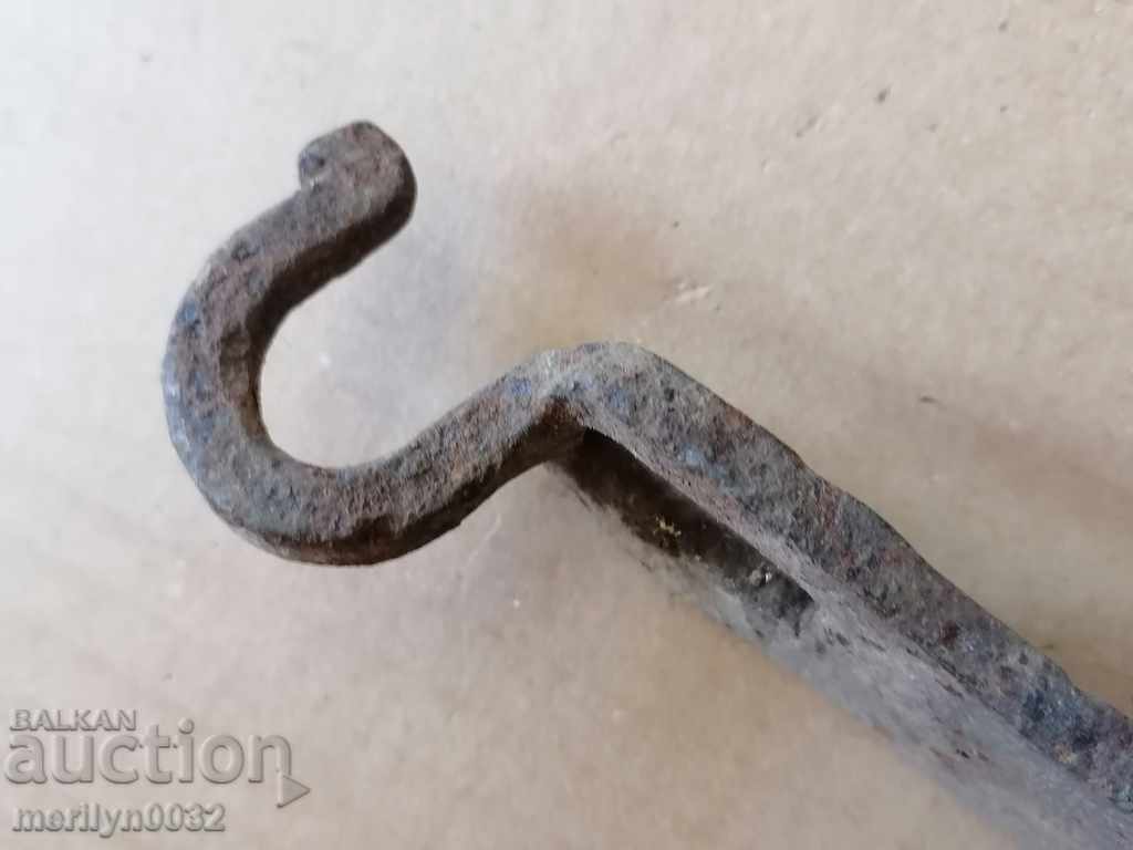 Auction Old latch wrought iron lock primitive chain Auction Old latch wrought iron lock primitive chain