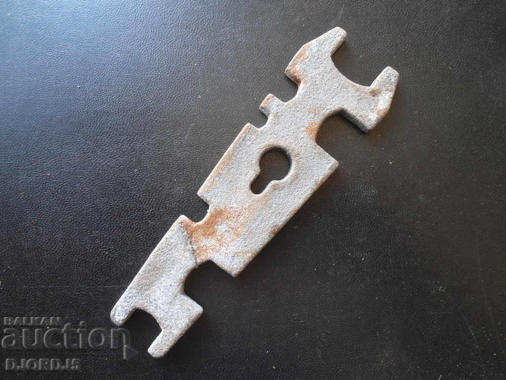 Old key with price 4.00 BGN | € 2.05 Old key with price 4.00 BGN | € 2.05