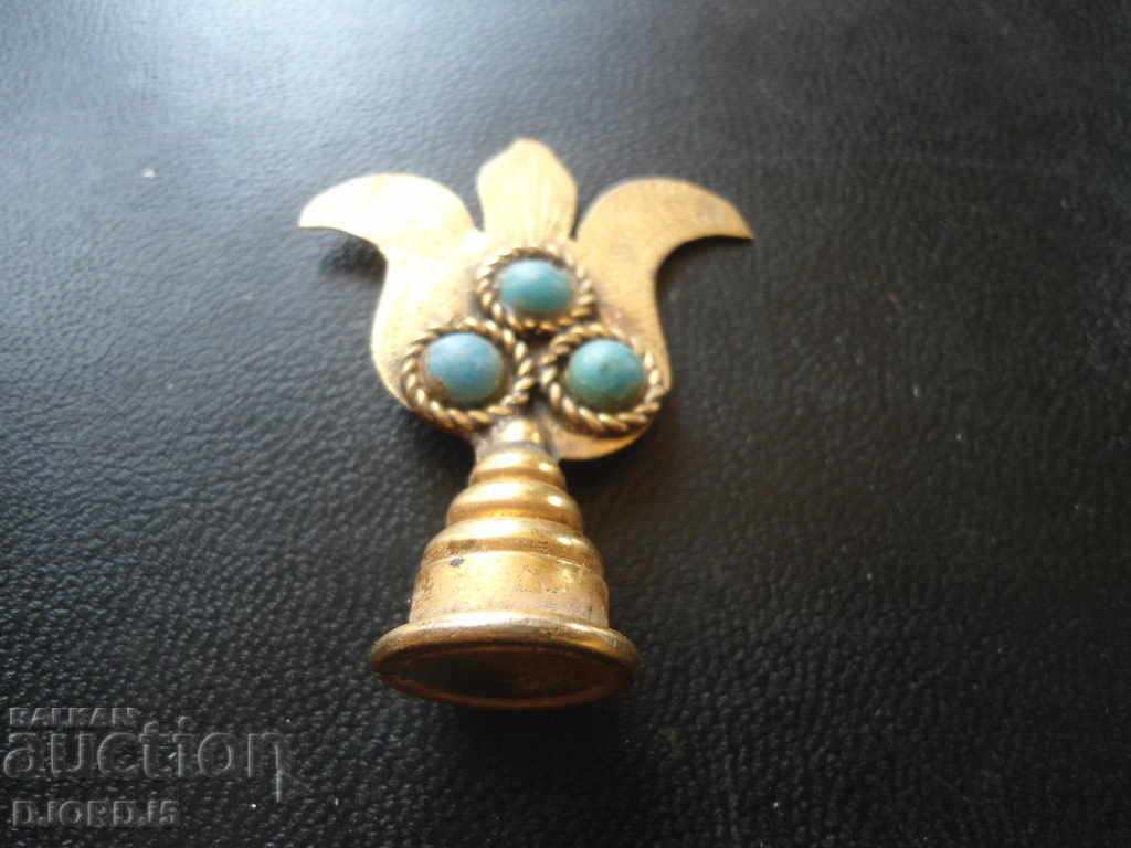 Auction Old bronze ornament, figurine Auction Old bronze ornament, figurine