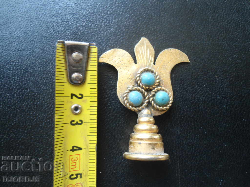 Delivery of Old bronze ornament, figurine Delivery of Old bronze ornament, figurine