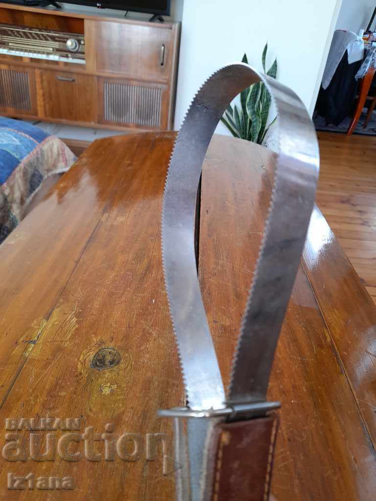 An old saw, a saw with price 25.00 BGN | € 12.78 An old saw, a saw with price 25.00 BGN | € 12.78