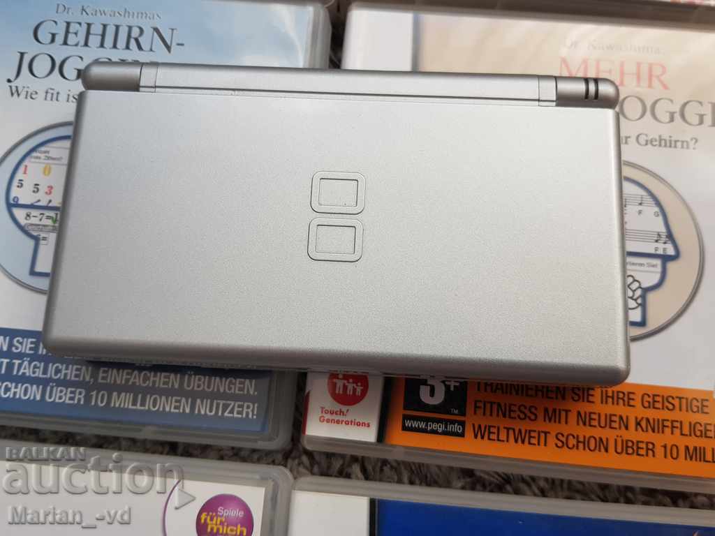 Nintendo DS with 8 floppy disks - 5 Nintendo DS with 8 floppy disks - 5