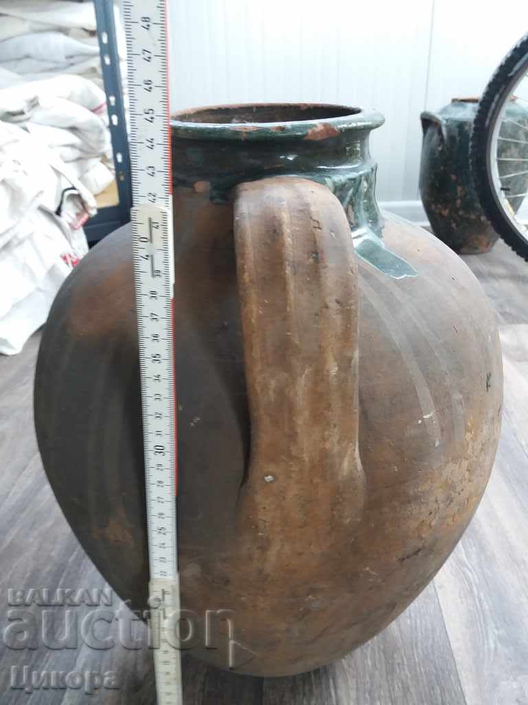 Auction LARGE OLD POT JAR Auction LARGE OLD POT JAR